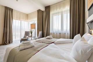 Отель Hotel Kopieniec Fizjo- Med & SPA Мужасихле Двухместный номер с 1 кроватью и видом на горы-7